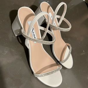Nina NISSY ivory wedding sandal heels sparkle